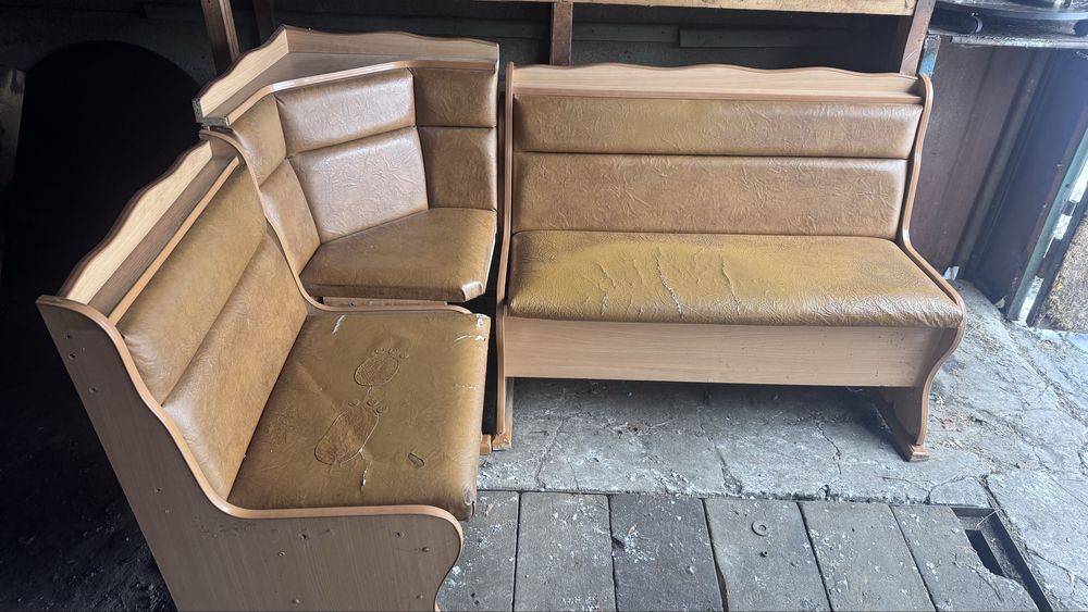 Продам кухонные уголок