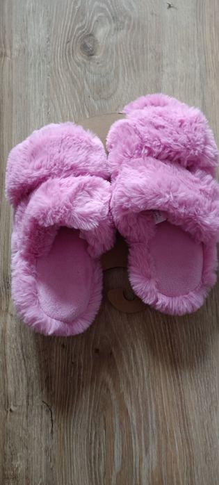 Sprzedam kapcie !!!