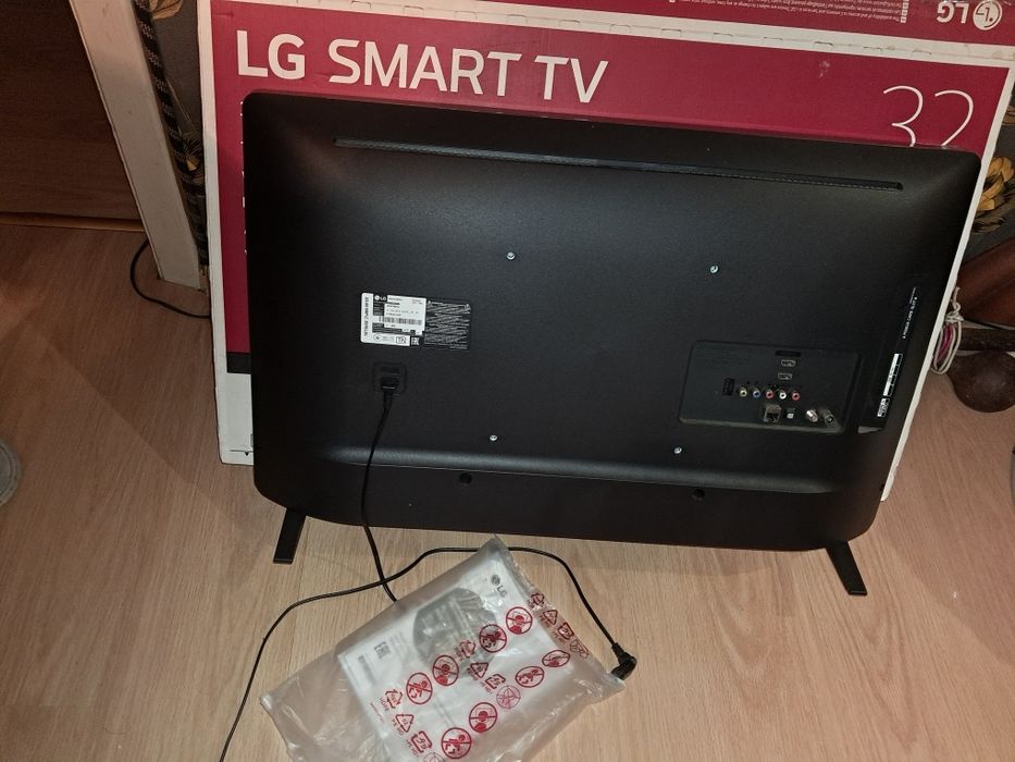 телевизор LG ,новій