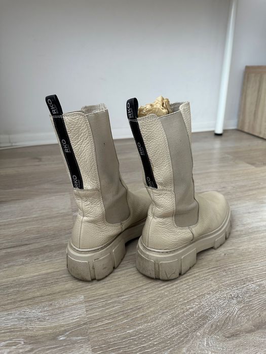 Beżowe buty na lekkiej podeszwie Ryłko