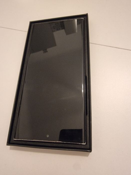 Samsung S23 Ultra 256 Gb (kontakt:pn-sb)