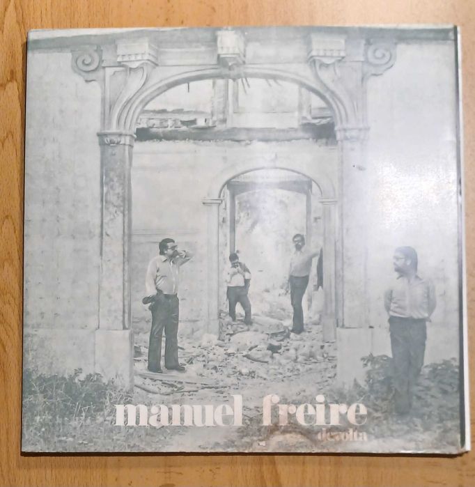 Vinil Manuel Freire - DEVOLTA