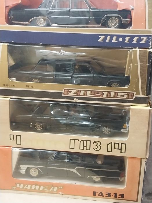 машинки 1:43 одним лотом