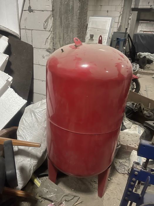 Розширювальний бак MAXIVAREM LS 300літрів