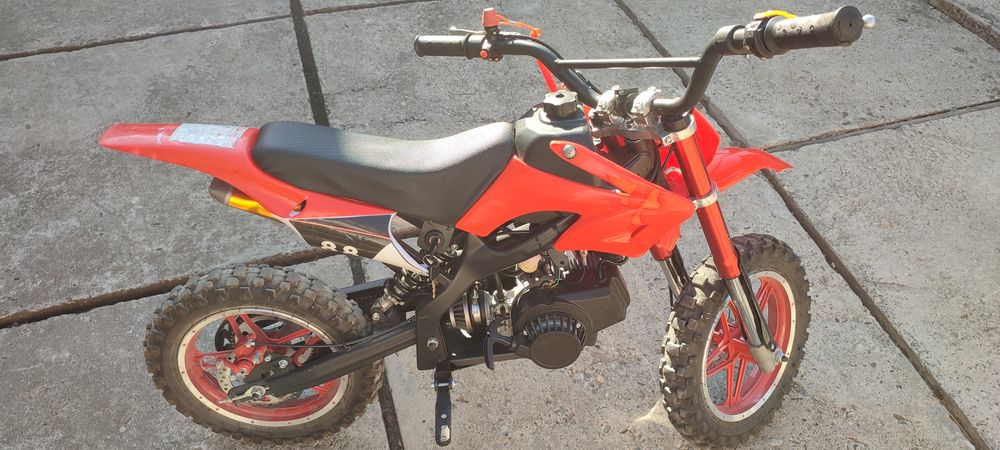 Дитячий спортивний пітбайк.