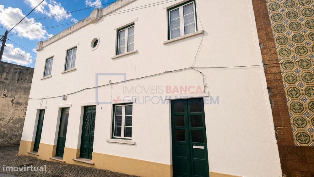 Moradia em banda, para venda, Azambuja - Alcoentre