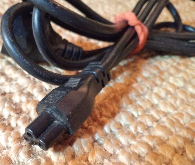 Kabel zasilający do komputera "koniczynka"