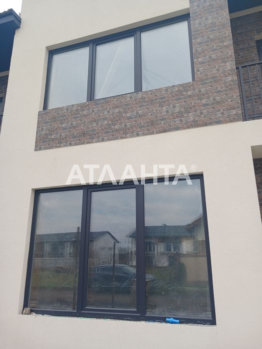 Чудовий 2 поверховий котедж замціною квартири