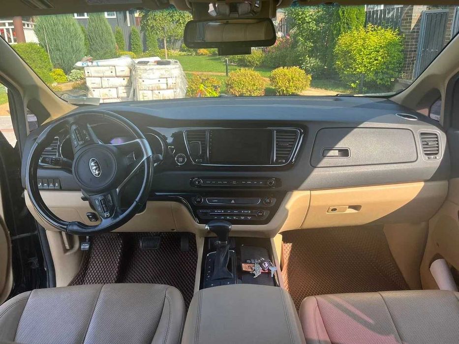 2017 Kia Carnival 2.2 дизель максимальна компл