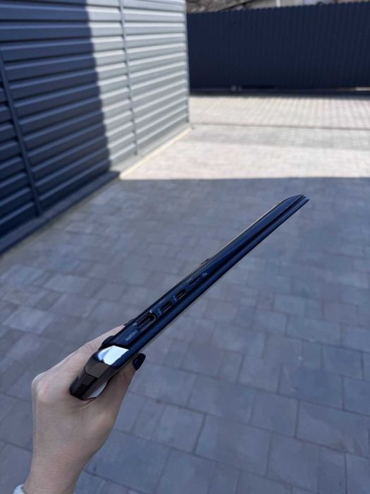 Ноутбук Dynabook i7-10510U / 16GB / 256GB / 15.6 FHD / LTE — 50шт
