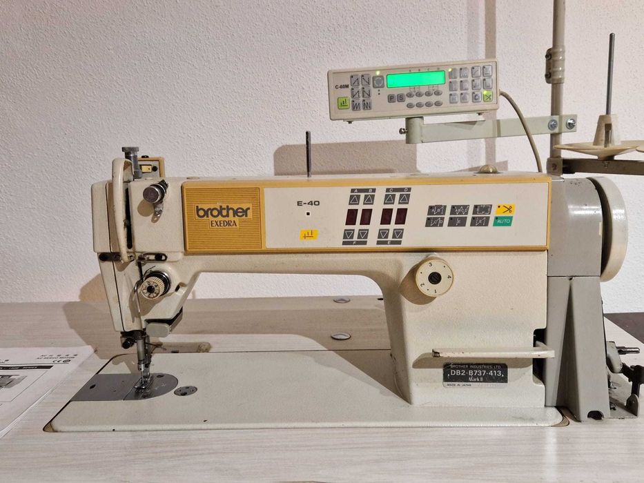 Máquina de Costura Profissional Brother Exedra E-40