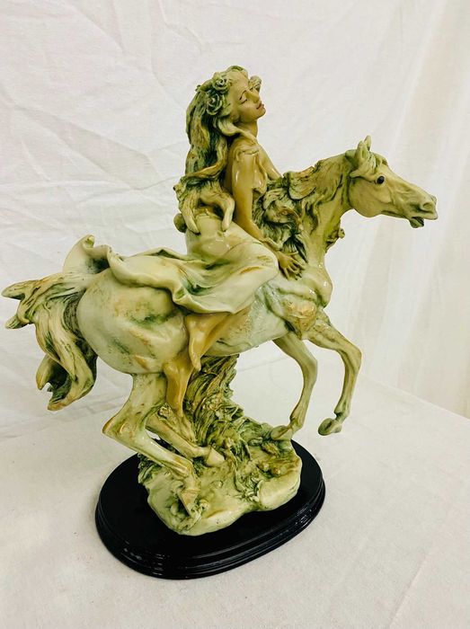 Estátua Giuseppe Armani "Liberty" - Dama a Cavalo (Itália) - Original