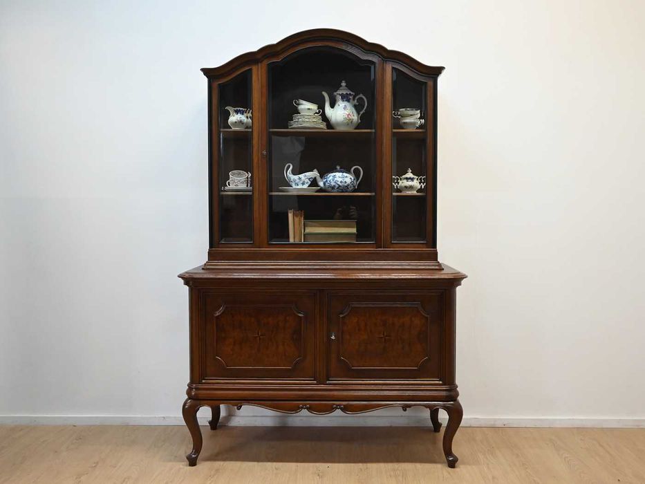 śliczna wysoka serwantka 121806