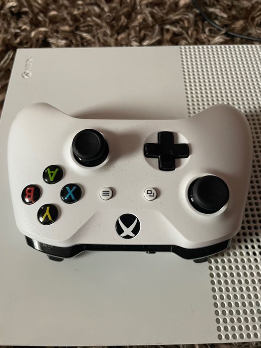 Продам Xbox one S