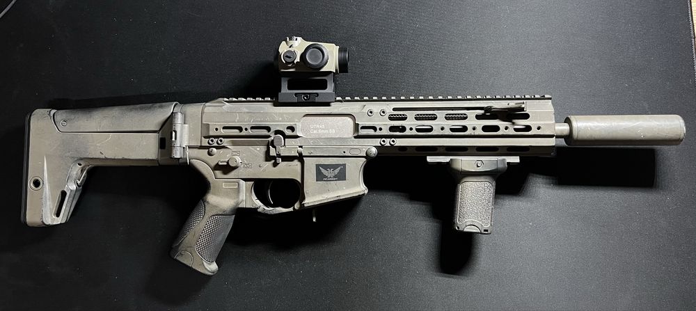 Vendo Replica de Airsoft M916G UTR45