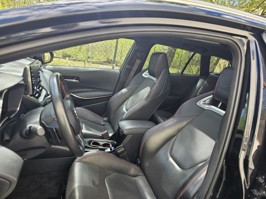 Toyota Corolla TS GR 2022 Hybrid 2.0 FULL OPCJA hak