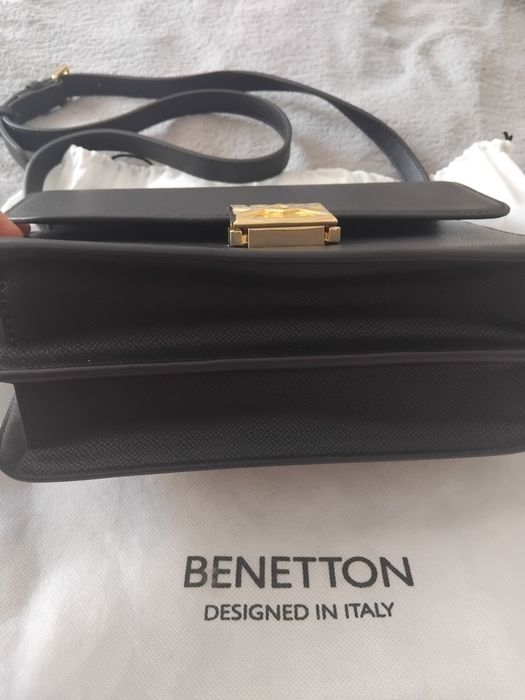 Шкіряна сумка кросс-боді Benetton (саф'яно). Нова
