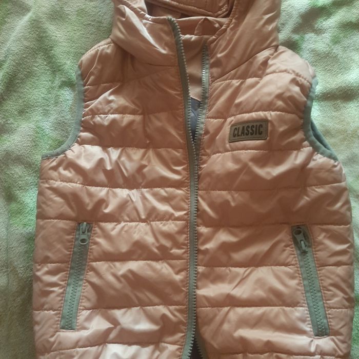 Детская жилетка на девочку