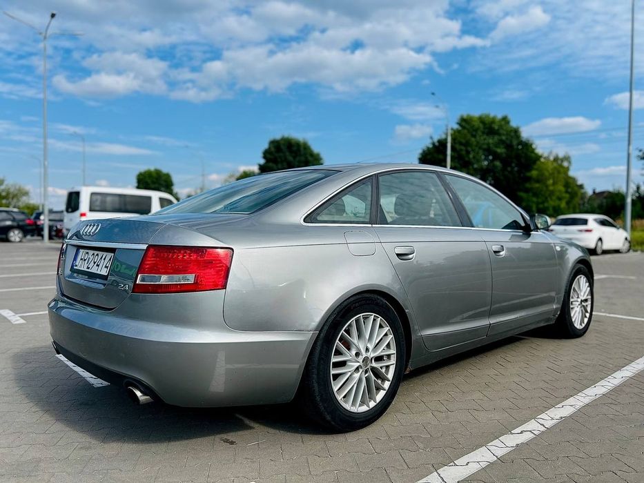 Продам ауди а6 с6  ТІЛЬКИ ВІЙСЬКОВИМ