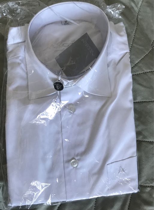 Біла чоловіча сорочка. Нова. Італія