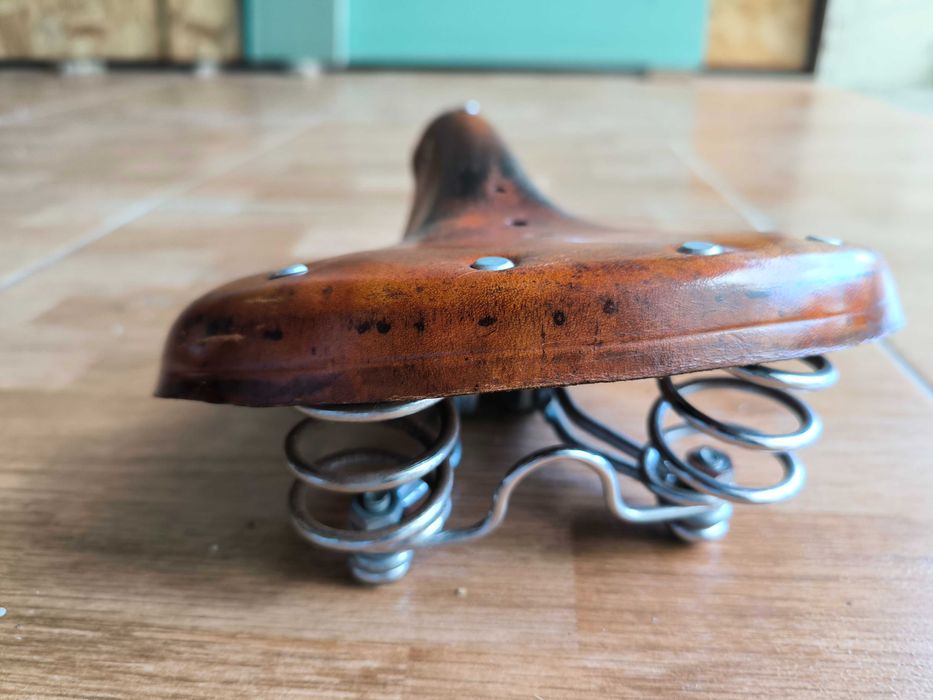 Selim em Couro com molas