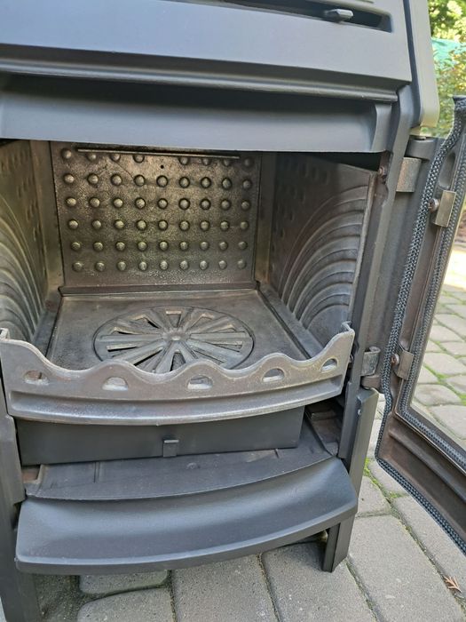 JØTUL F220 Petit Kominek Żeliwny