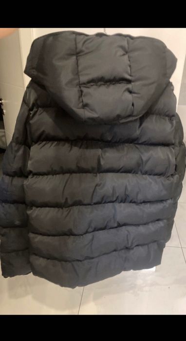 Торг!Пуховик Moncler в поношеном состоянии! Шарф в подарок!!