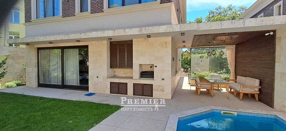 Продам дом на берегу моря