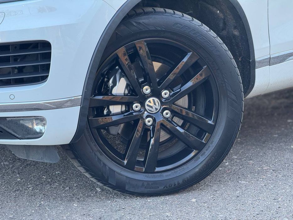 Volkswagen Touareg Car Invest Ukraine Лізинг