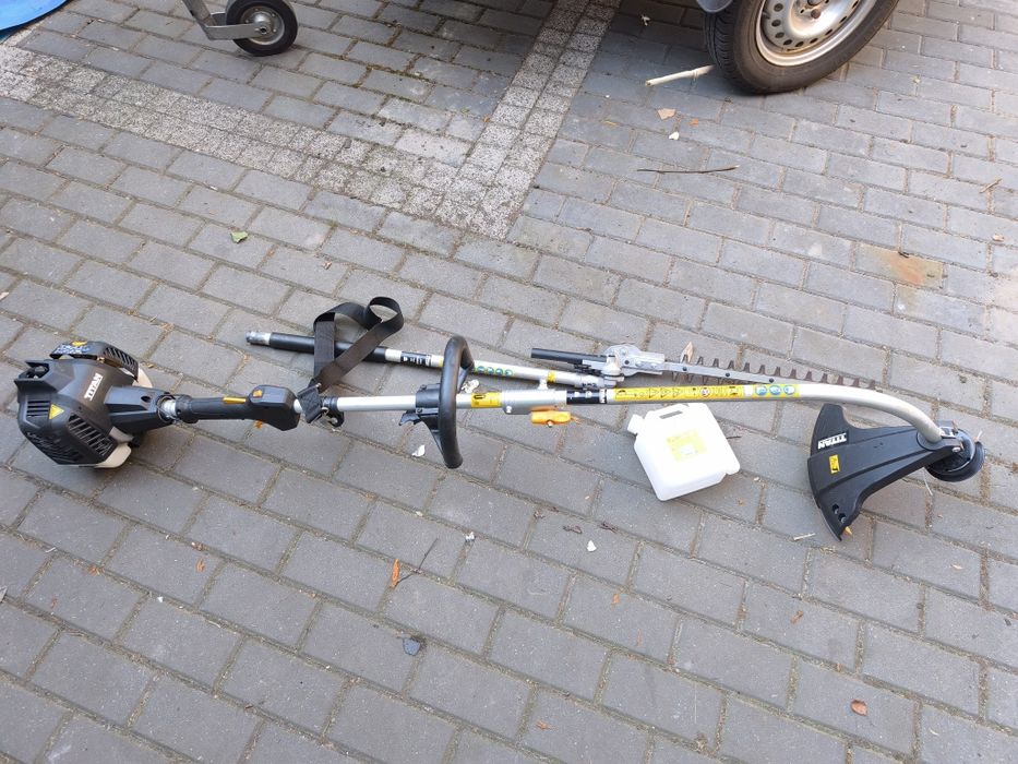 Podkaszarka + nożyce do żywopłotu 2w1 TITAN TT2MTP26-2 26CC 1KM