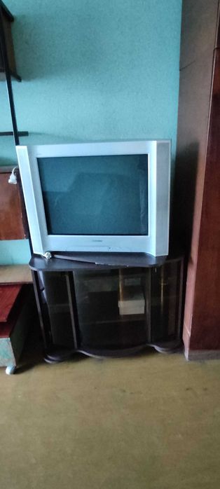 Телевизор SONY c  плоским экраном