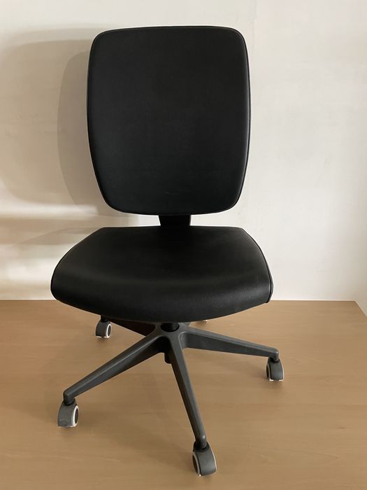 Vendo varias cadeiras de 15€ a 30€usadas como novas