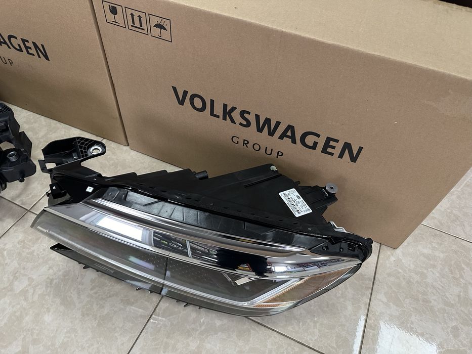 Фара Volkswagen Passat NMS B9 USA
