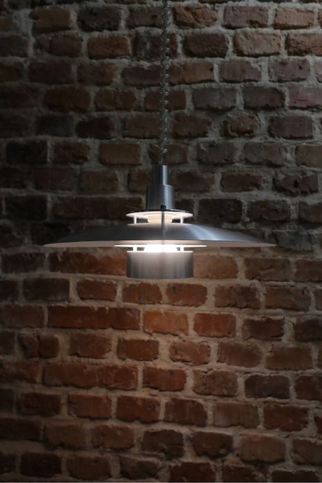 Szwedzka lampa wisząca Mark Slöjd vintage srebrna space age