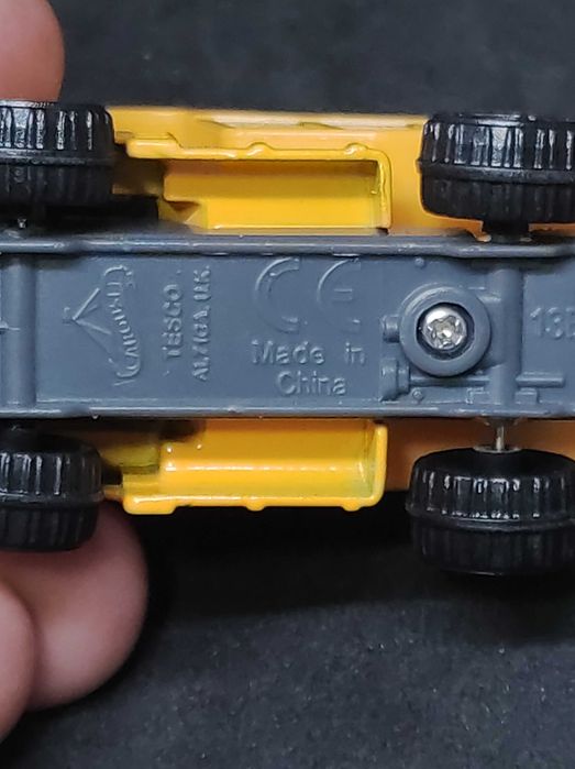 Машинка самосвал Carousel 1/64 TESCO