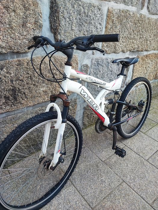 Bicicleta BTT WDR Race Suspensão Total – Para Restauro ou Peças