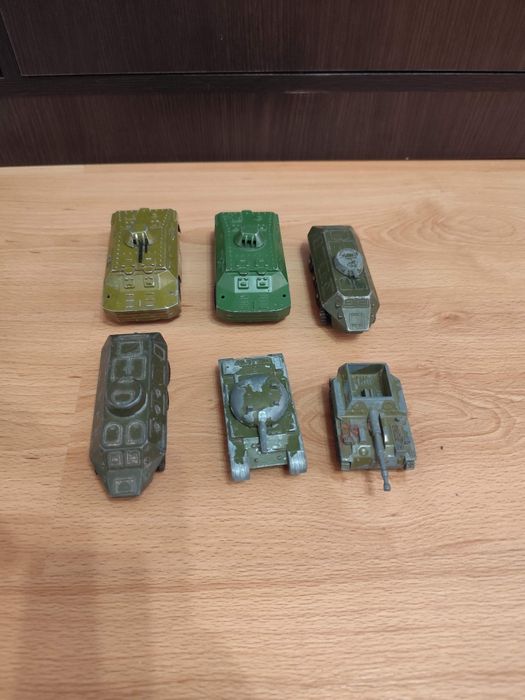 Танки игрушечные советские металлические