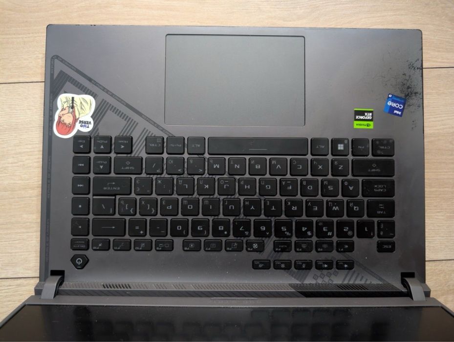 Продаю ноутбук ASUS ROG Strix G16 G614JI