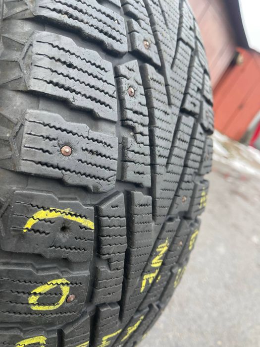 Б/у шини 265/60 r18 зима в ідеальному стані 8,5 мм