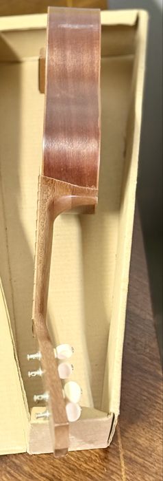 Vintage Ukelele Mitubagakki