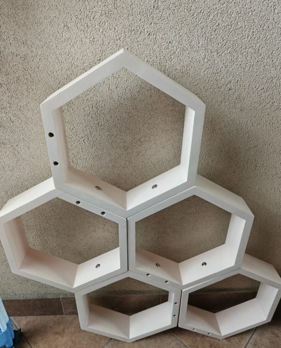 Półka wisząca plaster miodu hexagon  różowa na drobiazgi kolekcje