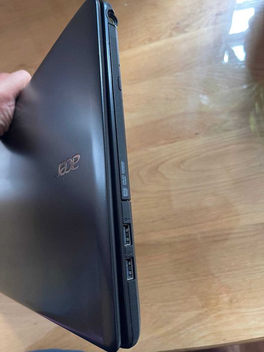 Ноутбук ACER Aspire-E1 16GB