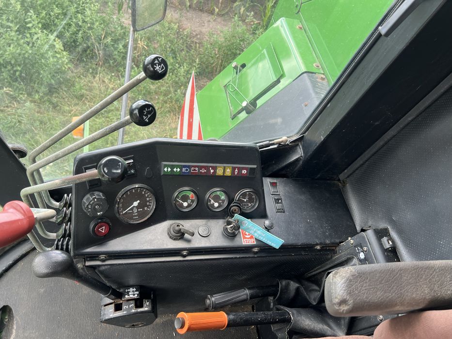 Свіжий комбайн John Deere 1075 в максимальній комплектації
