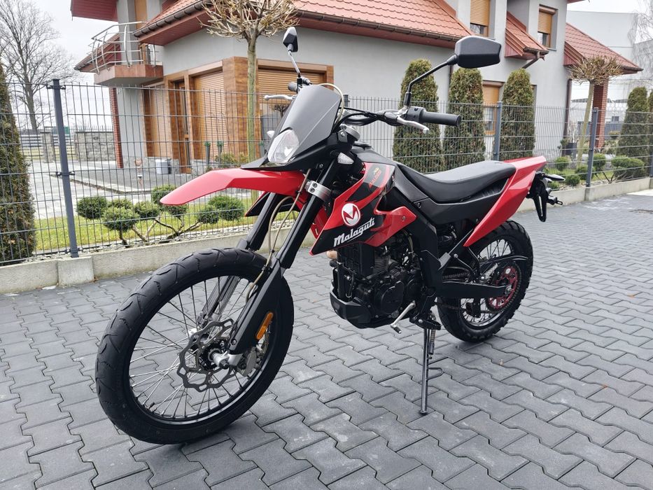 Malaguti XTM 125 cm Raty, Transport
