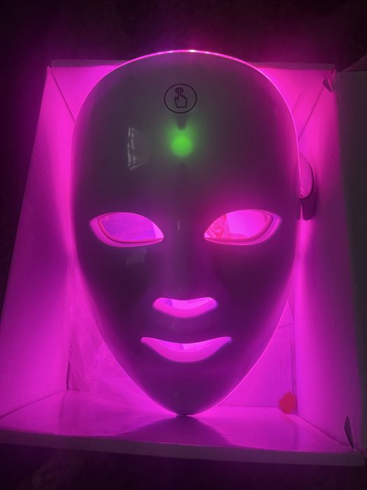 Світлодіодна лед маска для обличчя