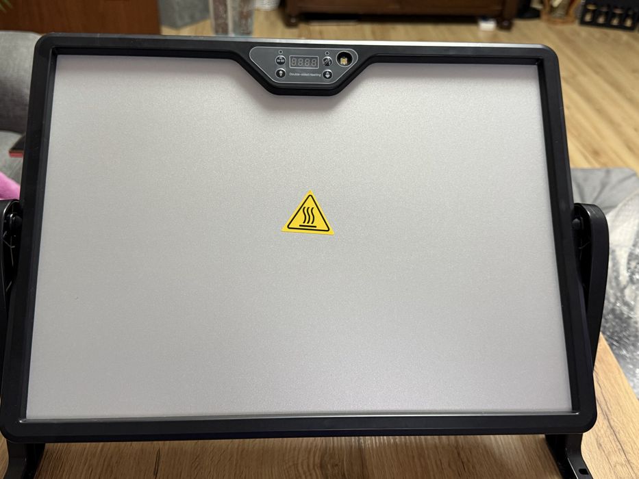 Płyta grzewcza do hodowli piskląt