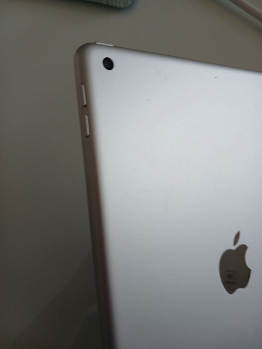 iPad 64GB 9a geração Excelente estado