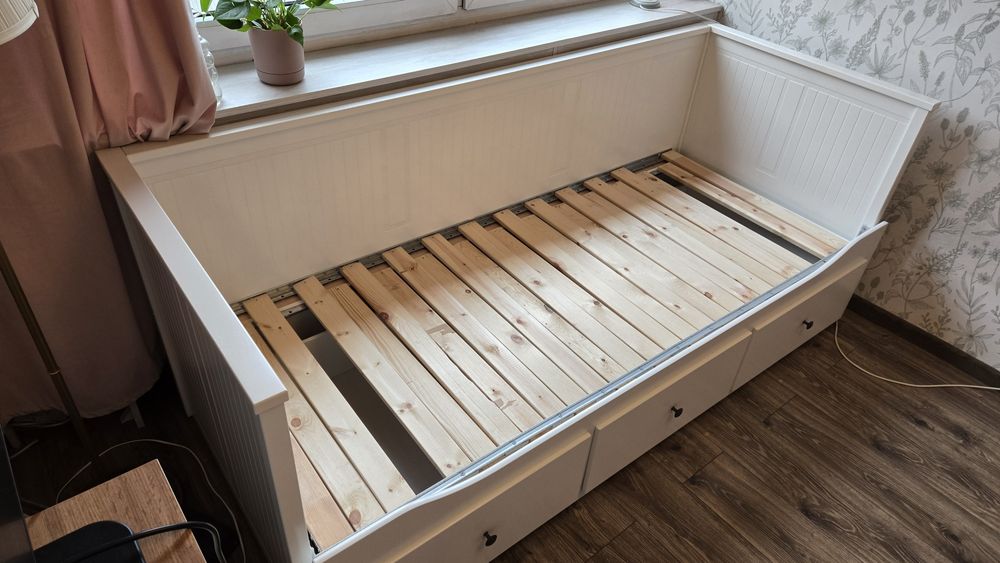 Łóżko Hemnes Ikea rozkładane