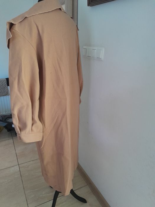 Plaszcz płaszczyk beżowy dłuższy L XL 40 42
