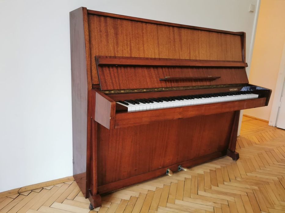 Pianino Cherny drewno